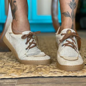 Sneaker light straw